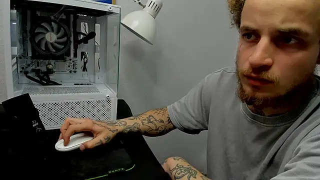 layneinchains online show from November 19, 4:18 pm