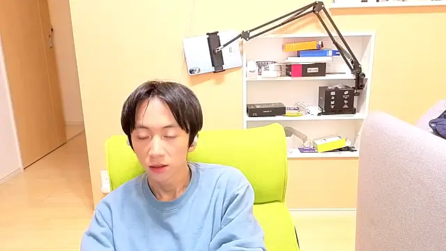 freeeeeessssss111 online show from October 31, 7:56 am