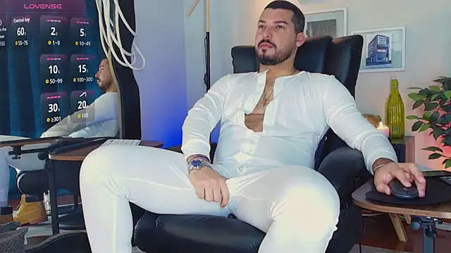 HenryBenso online show from April 11, 11:03 am