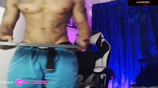 Snapshot of Ryan_coopper chatting on October 12, 2:49 am Ryan coopper online show from October 12, 2:49 am