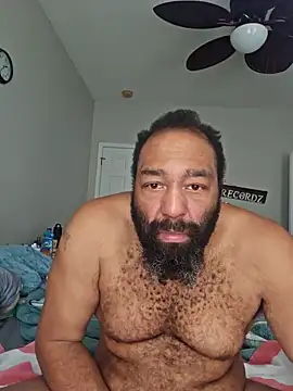 Bearhoney843 online show from December 3, 5:34 pm