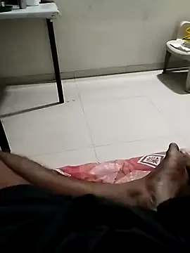 Snapshot of findmemylove chatting on September 28, 5:22 pm findmemylove online show from September 28, 5:22 pm