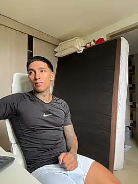 sendfer online show from April 11, 7:17 pm