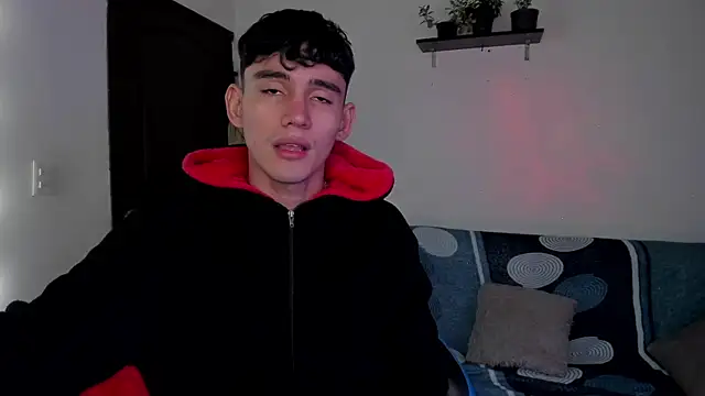 Snapshot of EstebanPerez_ chatting on January 20, 12:49 pm EstebanPerez  online show from January 20, 12:49 pm