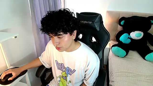  nickconnor01 online show from December 7, 8:49 pm