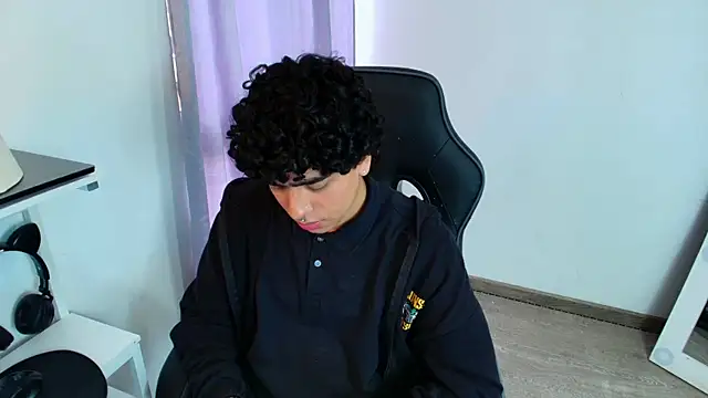  nickconnor01 online show from January 11, 10:18 pm