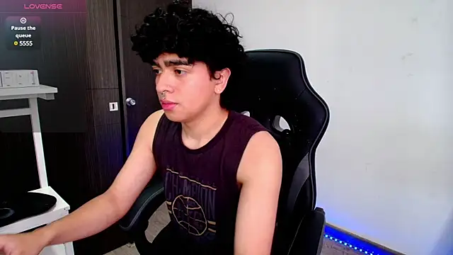  nickconnor01 online show from January 24, 7:07 pm