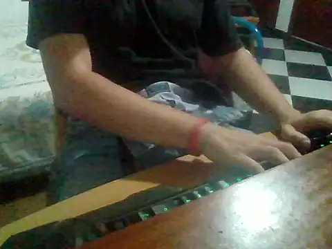 Snapshot of CummedCock chatting on October 29, 5:05 pm CummedCock online show from October 29, 5:05 pm