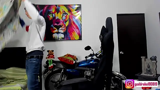 god drake online show from December 18, 11:13 am