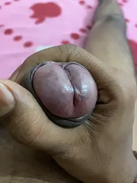 yourluckyfuckboy online show from April 2, 5:38 am