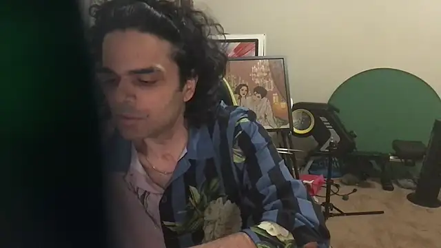 GForceSavage online show from April 18, 3:52 am