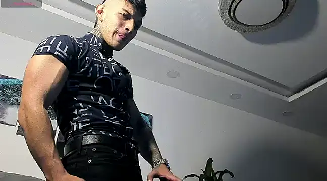 Snapshot of angeel_d035 chatting on December 5, 4:31 am angeel d035 online show from December 5, 4:31 am