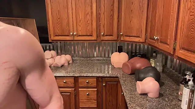 Snapshot of AlphaZack_14 chatting on February 23, 10:53 pm AlphaZack 14 online show from February 23, 10:53 pm