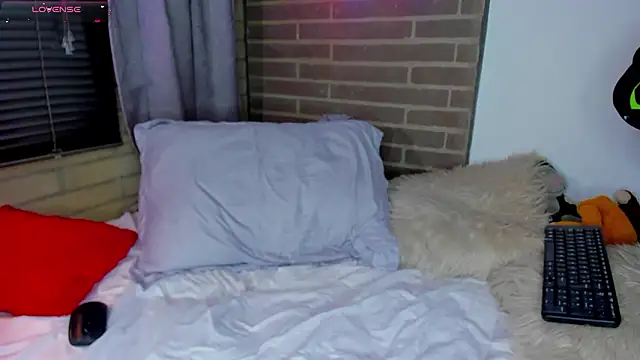 liam oficial02 online show from March 6, 7:38 am