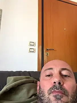 Snapshot of cateodo chatting on October 1, 1:26 pm cateodo online show from October 1, 1:26 pm