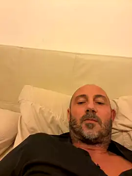 Snapshot of cateodo chatting on October 3, 8:58 pm cateodo online show from October 3, 8:58 pm