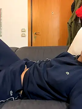 Snapshot of cateodo chatting on October 8, 6:01 pm cateodo online show from October 8, 6:01 pm