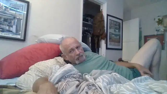 Snapshot of den-rock4u chatting on October 3, 9:09 pm den-rock4u online show from October 3, 9:09 pm