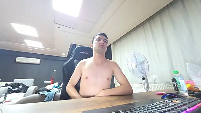 Snapshot of istebenboylebiradamim chatting on October 28, 6:54 pm istebenboylebiradamim online show from October 28, 6:54 pm