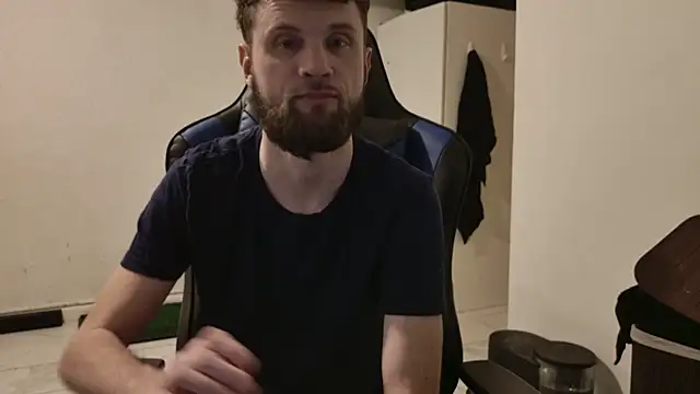 Talenjames4 online show from December 5, 1:46 am