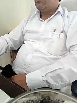 Snapshot of Hot-man39 chatting on February 1, 6:00 am Hot-man39 online show from February 1, 6:00 am