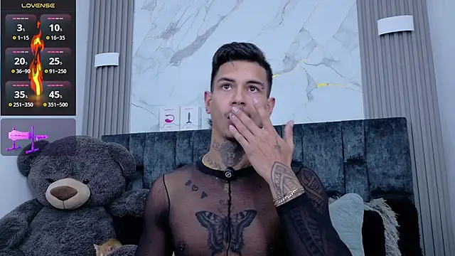 JAYCOB00 online show from December 17, 1:02 am