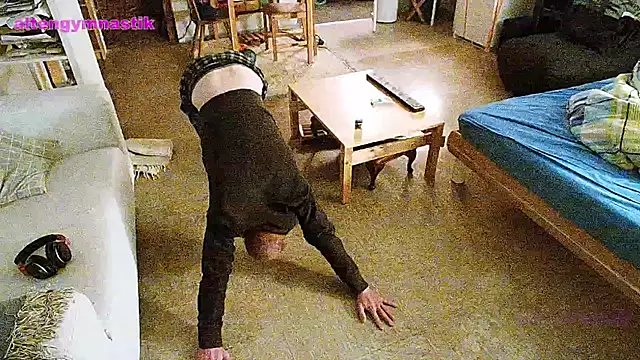 Snapshot of BongChannel chatting on January 11, 3:42 pm BongChannel online show from January 11, 3:42 pm