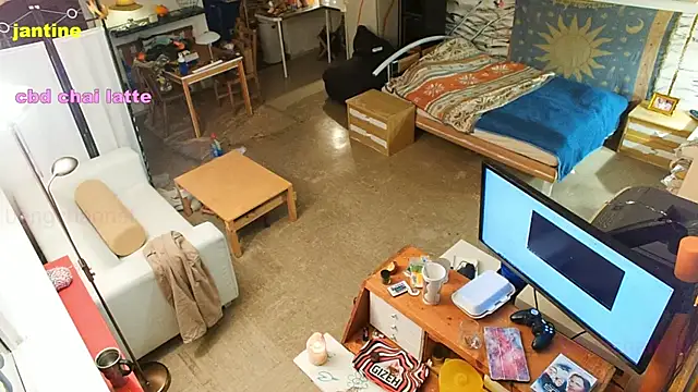 Snapshot of BongChannel chatting on March 8, 9:51 pm BongChannel online show from March 8, 9:51 pm