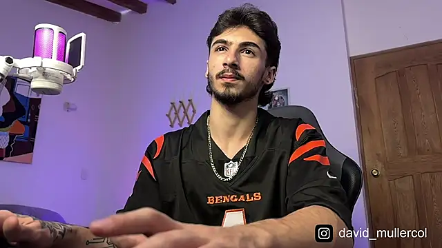 David Brown18 online show from February 5, 5:10 pm