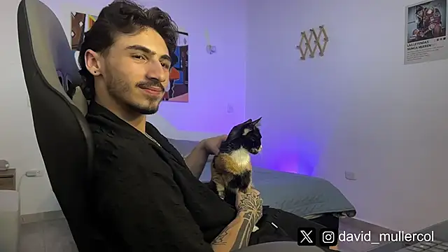 David Brown18 online show from March 2, 10:02 pm