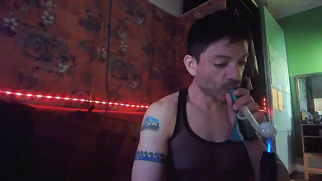 Snapshot of Tony_Torrente chatting on March 21, 6:51 pm Tony Torrente online show from March 21, 6:51 pm