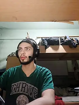 kleineid77 online show from November 24, 10:33 pm