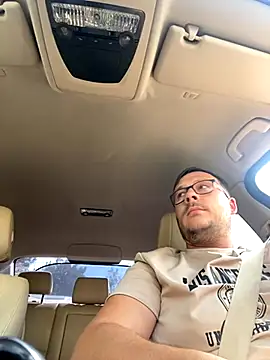 Snapshot of ionut9879 chatting on September 11, 10:58 am ionut9879 online show from September 11, 10:58 am