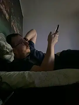 ionut9879 online show from November 25, 1:24 pm