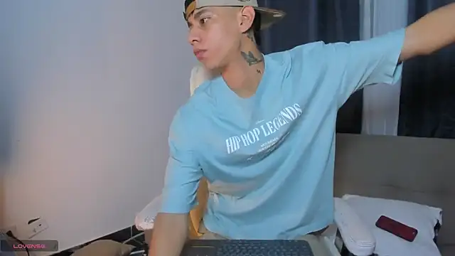 Josep Davies online show from December 9, 11:51 pm