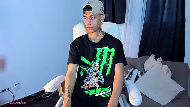 Josep Davies online show from December 24, 3:16 am