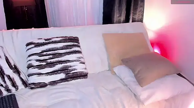 Josep Davies online show from March 20, 5:35 am