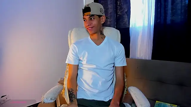 Josep Davies online show from December 4, 10:08 pm