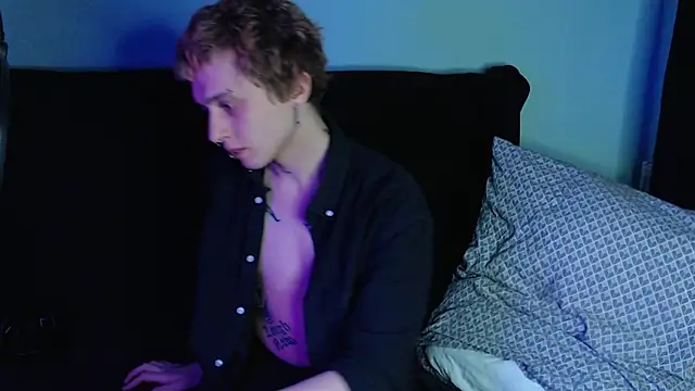 axxxturel online show from December 20, 9:06 pm