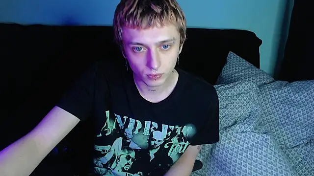 axxxturel online show from December 30, 3:46 pm