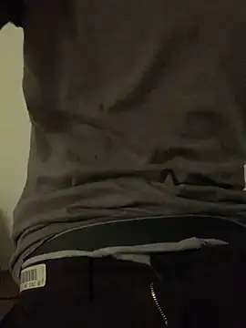 Snapshot of L0cKyseven77 chatting on December 10, 1:18 am L0cKyseven77 online show from December 10, 1:18 am