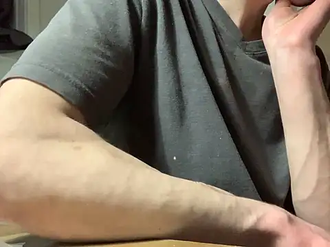 Snapshot of L0cKyseven77 chatting on January 9, 1:08 am L0cKyseven77 online show from January 9, 1:08 am