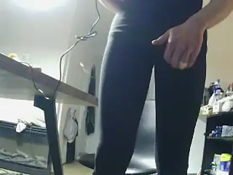 Snapshot of L0cKyseven77 chatting on February 22, 10:37 pm L0cKyseven77 online show from February 22, 10:37 pm