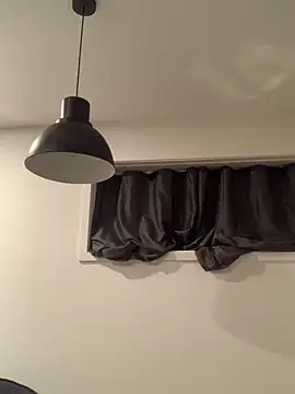 Snapshot of L0cKyseven77 chatting on December 4, 12:52 am L0cKyseven77 online show from December 4, 12:52 am