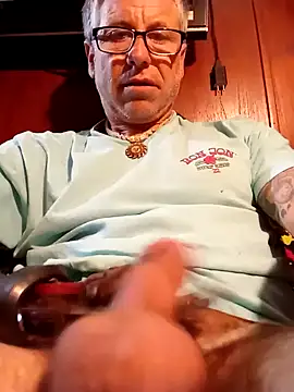 Pcsammy73 online show from January 13, 4:50 am