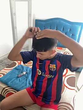 Leonarrrd 01 online show from December 30, 4:40 pm