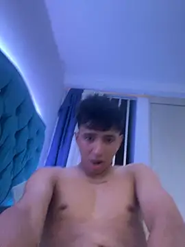 Leonarrrd 01 online show from March 16, 5:25 am