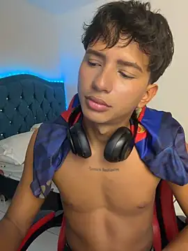 Leonarrrd 01 online show from February 26, 11:50 pm