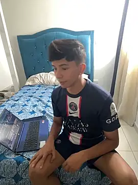 Leonarrrd 01 online show from March 12, 6:55 pm