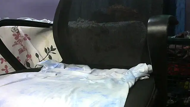 nine9inchdonn online show from February 4, 4:48 am